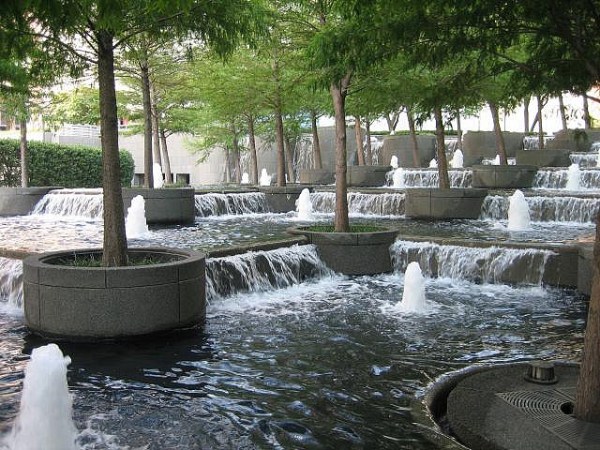 Fountain Place, Dallas by Dan Kiley